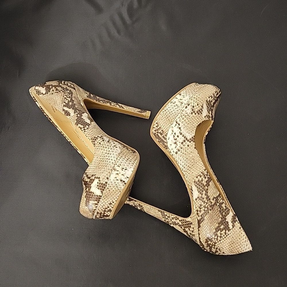 Chinese Laundry Women's Python Round Toe Slip-On … - image 6